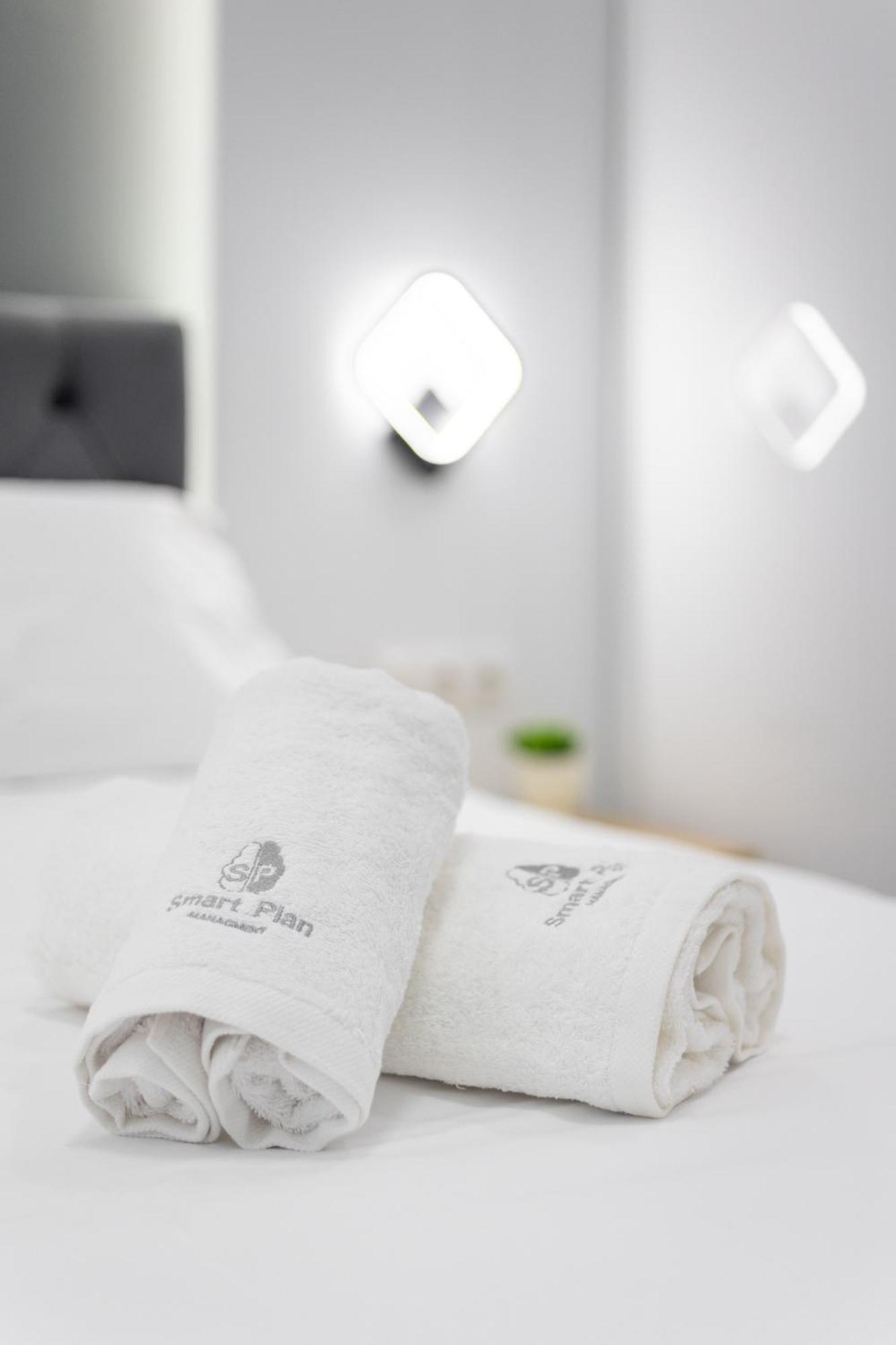 New Glamorous Apartment In Downtown เทสซาโลนิกิ ภายนอก รูปภาพ