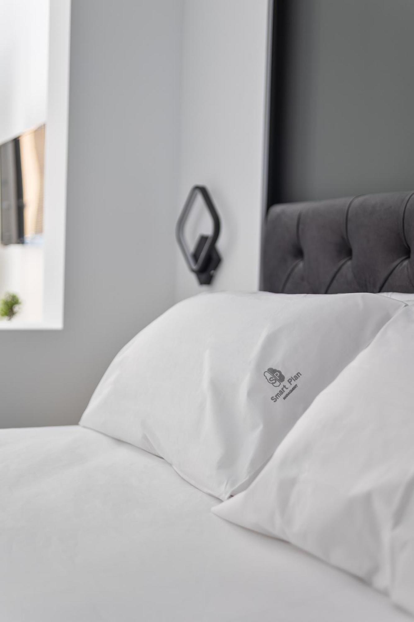 New Glamorous Apartment In Downtown เทสซาโลนิกิ ภายนอก รูปภาพ